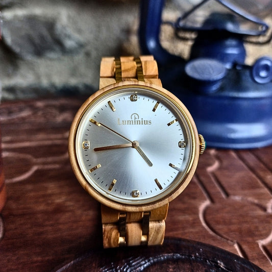 The Daisy Women's Wood Watch